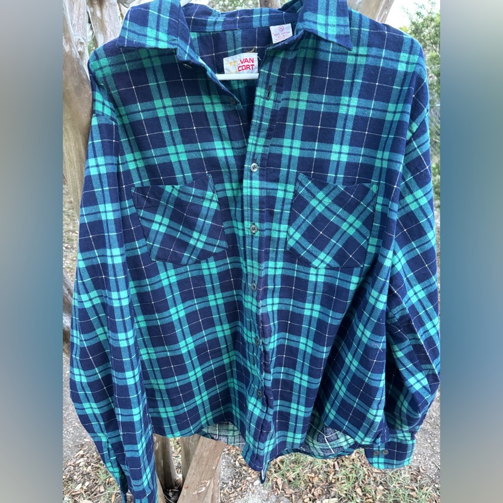 Van cort button up plaid long sleeve men’s shirt